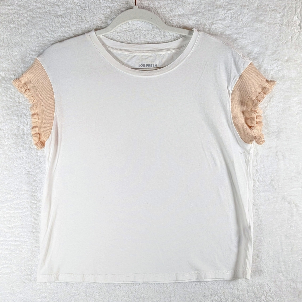 289-Joe Fresh White Top with Tan Ruffle‎ Sleeves